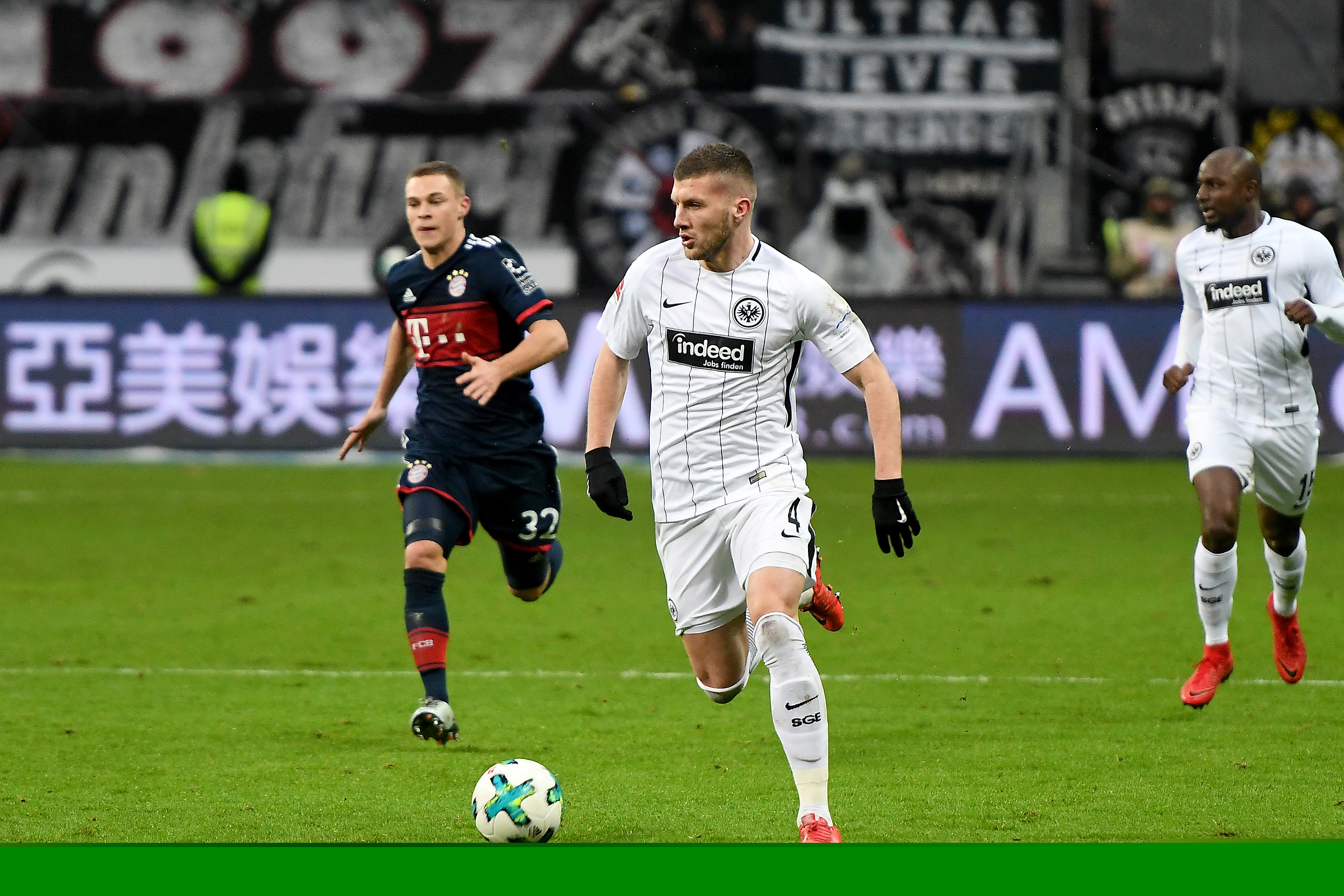 资讯《绝地求生》迈凯伦多少钱？迈凯伦价格介绍