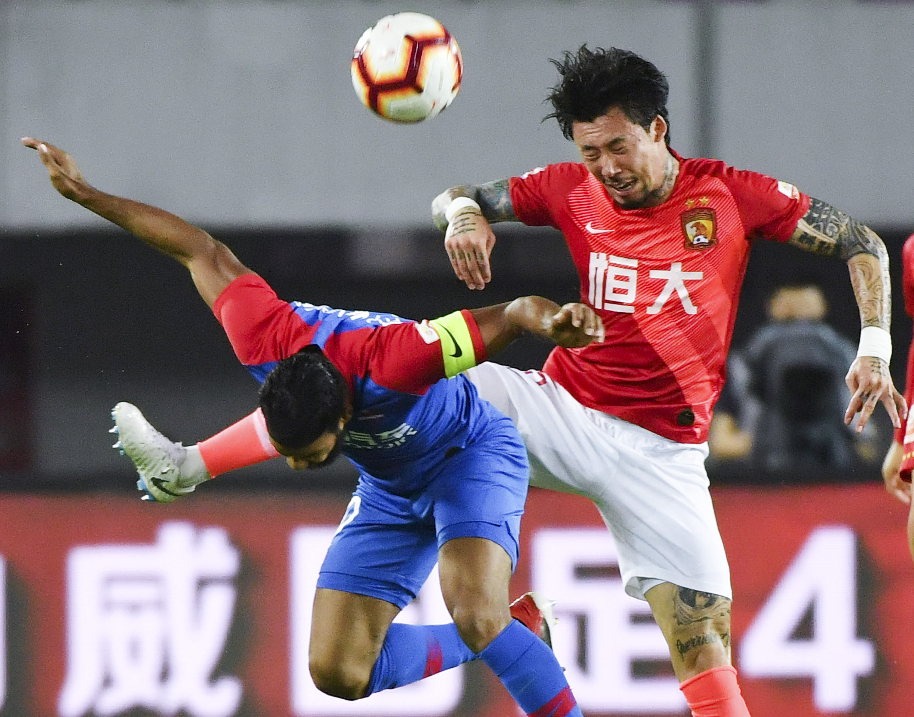 战争之歌开始了！Scout Yongen挥剑出击 + Ale Kennen的闪电速度越过 Oh My God ，双方进入决战